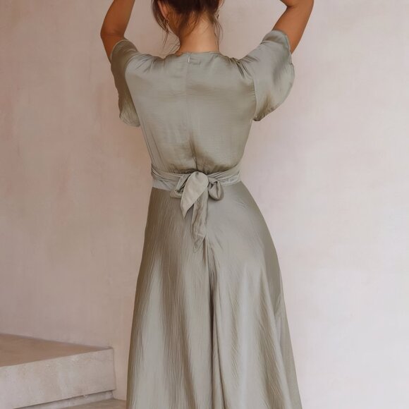 High-Low Plunge Flutter Sleeve Dress | Formal Fit & Flare Dress - Picture 7 of 9